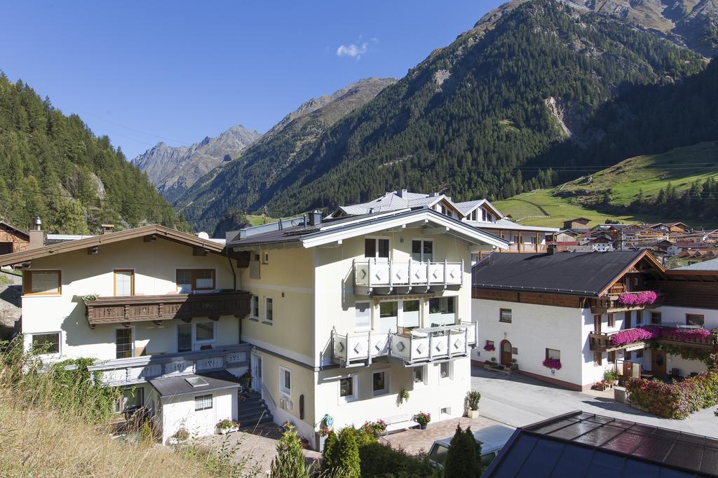Appartement Gehoerde-Soelden Inklusive Summercard Exterior photo